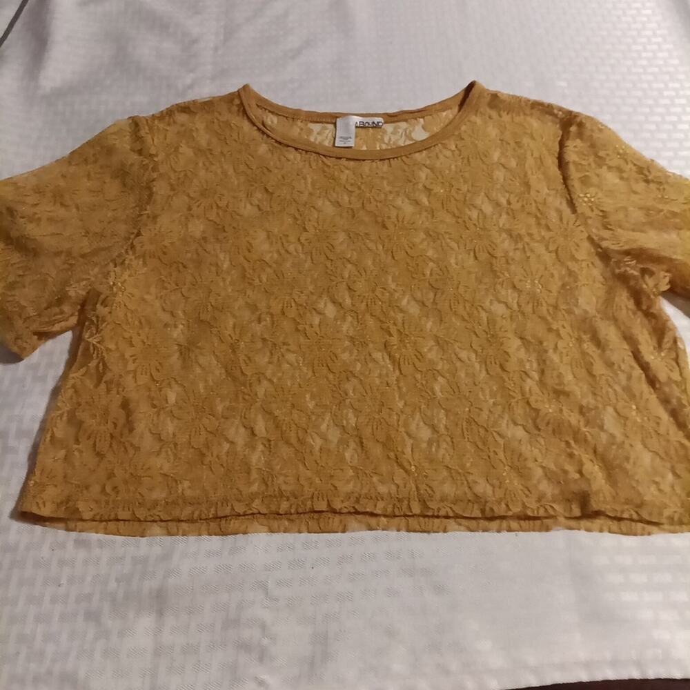 Abound golden yellow floral lace crop top Sz Med. Layering Boho Y2k Beachy...
